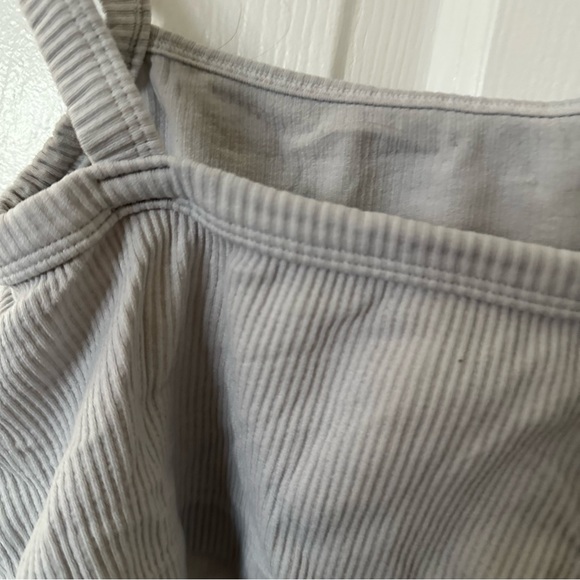 Gray Ribbed Sports Top - Picture 5 of 5